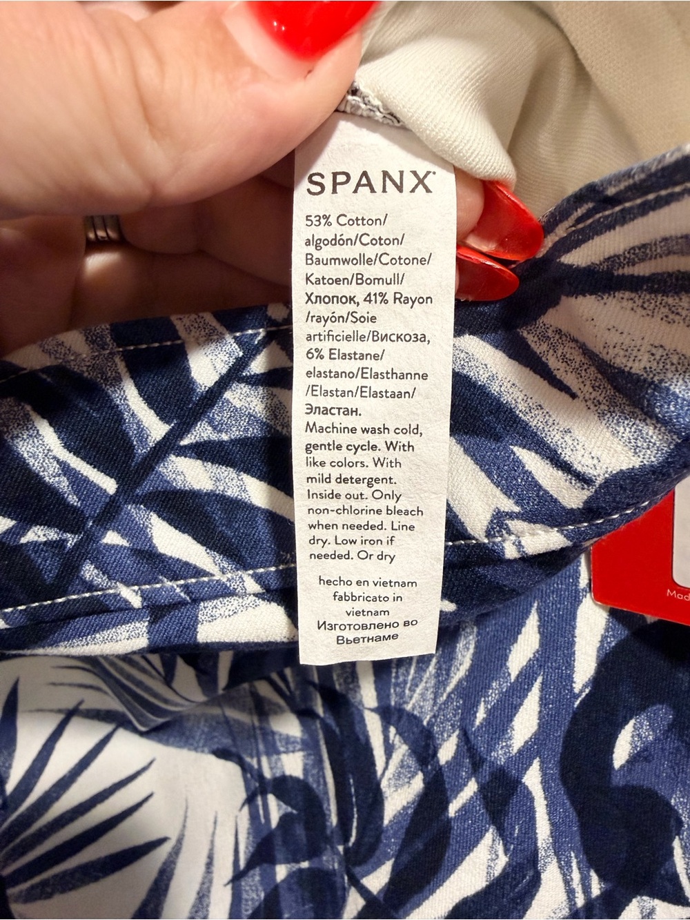 SPANX *NWT* Navy & White Tropical Leaf High-Rise Pull-On Shorts - XL - Picture 6 of 12